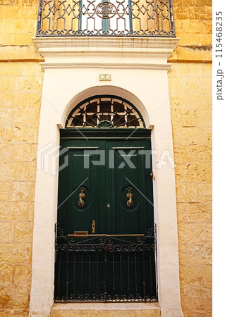 マルタ島イムディーナの扉 115468235