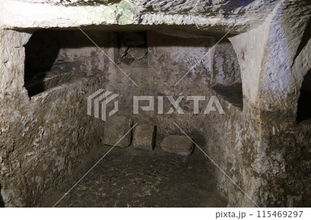 マルタ島ラバト、聖カタルド教会の地下墓地 115469297