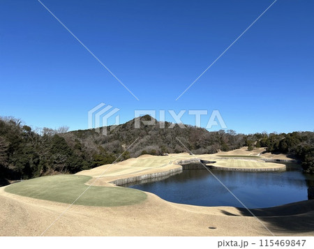 アイランドグリーンのショートホール アイランドグリーンのショートホール 115469847