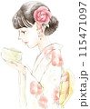 お椀を見つめる着物の女性 115471097