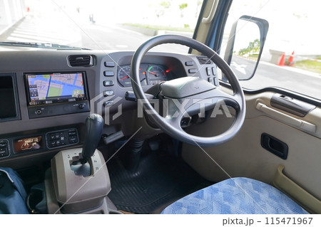 マイクロバス運転席　イメージ 115471967