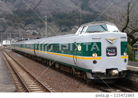 伯備線特急やくも号:381系電車(岡山⇔出雲市) 伯備線特急やくも号:381系電車(岡山⇔出雲市) 115472865