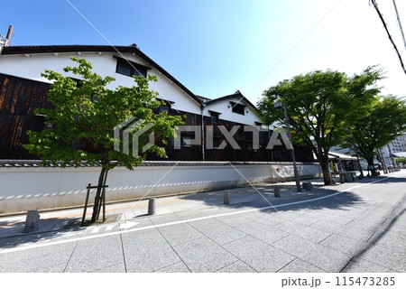 伊丹酒蔵通り　長寿蔵 115473285