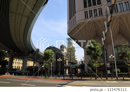 土佐堀通〈 肥後橋〉からの眺望 ／ 大阪市北区中之島 115476111