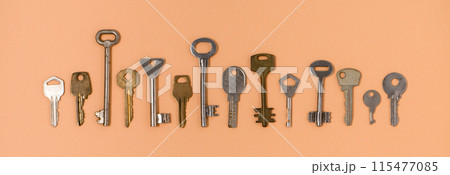Key pattern. Background from different old keys. view from above. Key pattern. Background from different old keys. view from above. 115477085
