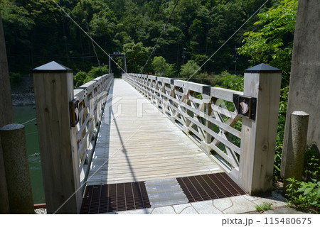 宇治観光 宇治川の天ヶ瀬吊橋 京都府宇治市 宇治観光 宇治川の天ヶ瀬吊橋 京都府宇治市 115480675