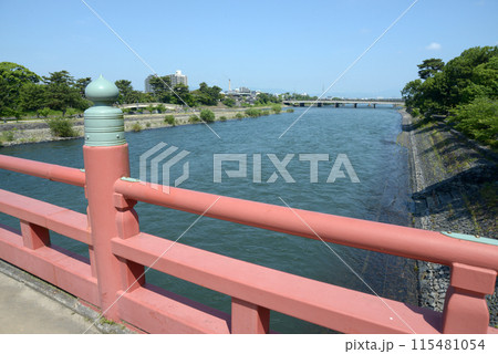 宇治観光　朝霧橋から宇治川下流を望む　京都府宇治市 115481054