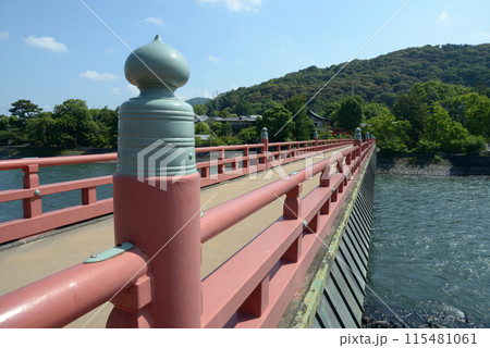 宇治観光　宇治川の朝霧橋　京都府宇治市 115481061