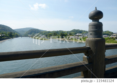 宇治観光 宇治橋から宇治川上流を望む 京都府宇治市 宇治観光 宇治橋から宇治川上流を望む 京都府宇治市 115481124