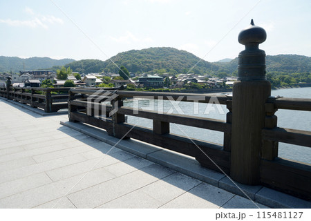 宇治観光 宇治橋の欄干と擬宝珠 京都府宇治市 宇治観光 宇治橋の欄干と擬宝珠 京都府宇治市 115481127