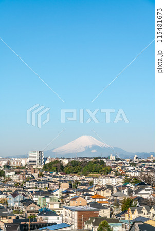 【神奈川県】富士山を望む住宅街 115481673