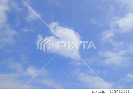 青空と白い雲 青空と白い雲 115482191
