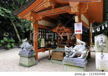 青島神社元宮の狛犬 青島神社元宮の狛犬 115483498