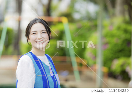 公園の保育士 　 115484229