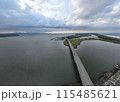 【空撮】十三湖大橋(青森)＜南向き・中空＞ 115485621