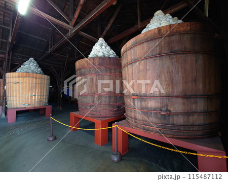 MISO barrels in MISO warehouse / 味噌蔵の内部と味噌樽 MISO barrels in MISO warehouse / 味噌蔵の内部と味噌樽 115487112