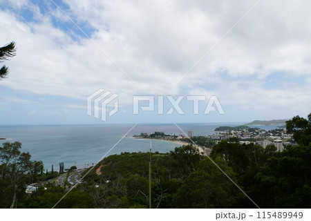 ヌメアの町並み　ニューカレドニア 115489949