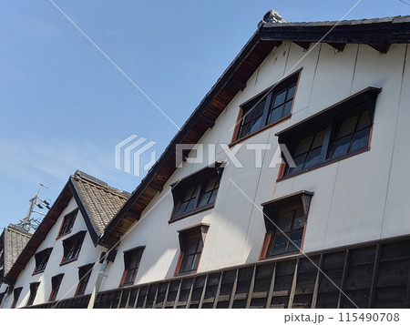 Japanese KURA antique house / 漆喰の土蔵(日本蔵),塗り壁,黒壁・白壁 Japanese KURA antique house / 漆喰の土蔵(日本蔵),塗り壁,黒壁・白壁 115490708