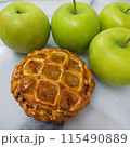 青りんごとアップルパイ 115490889