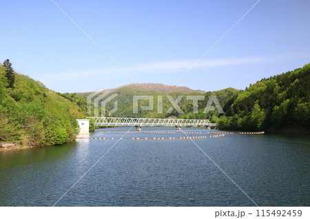 仁頃山と富里湖 北海道北見市 仁頃山と富里湖 北海道北見市 115492459