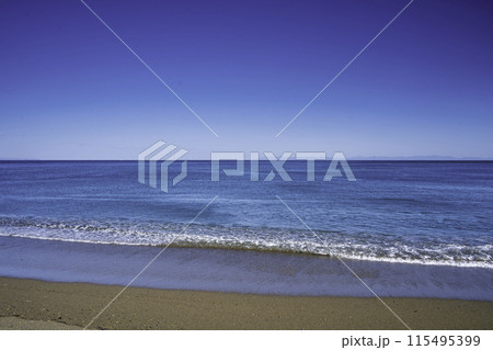 北海道の函館の海 木古内 みそぎ浜 115495399