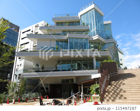 東京都中央区の本の森ちゅうおう（中央区立京橋図書館・中央区立郷土資料館） 115497287