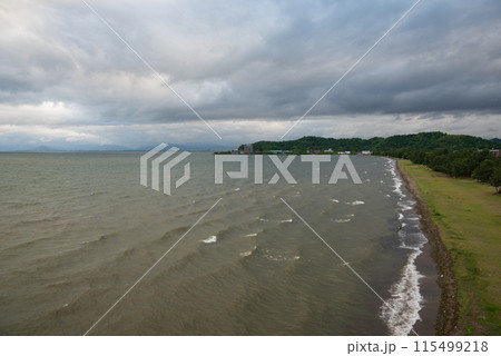 朝の琵琶湖畔 朝の琵琶湖畔 115499218