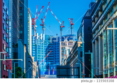 日本の東京都市景観 6月。室町3丁目から日本橋一丁目の再開発事業などを望む＝5日 115503108