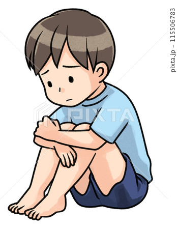 膝を抱えて落ち込む男の子 115506783