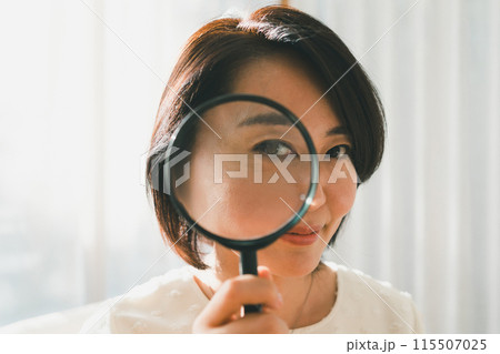 a forty-something woman 115507025