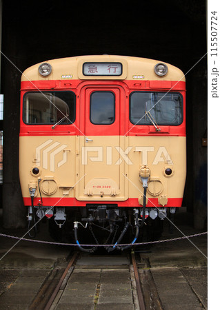 国鉄キハ28形気動車（津山まなびの鉄道館） 115507724
