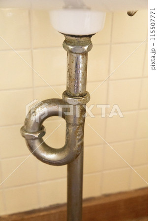 古い排水トラップ 115507771