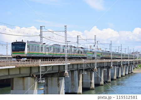 東海道本線　茅ヶ崎ー平塚　JR東日本　E233系3000番台　E-07編成（国府津） 115512581