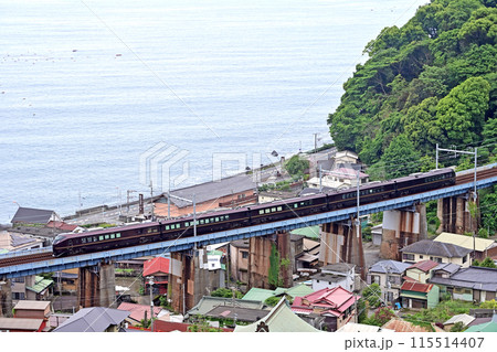 東海道本線　早川ー根府川　JR東日本　E655系（尾久）　なごみ　和 115514407