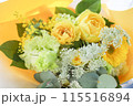 黄色いバラの花束 115516894