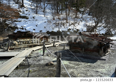 冬の奥日光湯元温泉源泉小屋 冬の奥日光湯元温泉源泉小屋 115520833
