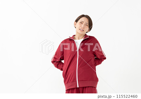 ジャージの女性 腰痛 ジャージの女性 腰痛 115522460