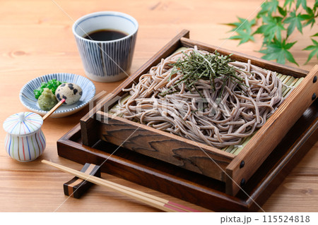 ざる蕎麦 ( 薬味 刻み葱、鶉の卵、わさび ) ざる蕎麦 ( 薬味 刻み葱、鶉の卵、わさび ) 115524818