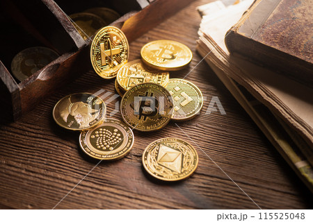 close up golden bitcoin close up golden bitcoin 115525048