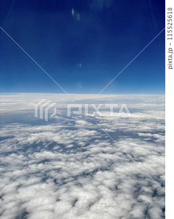 飛行機から見た雲 115525618