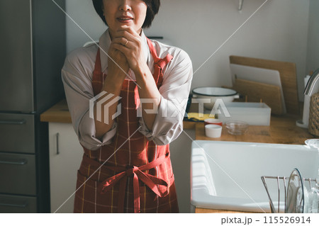 a forty-something woman a forty-something woman 115526914