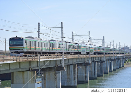 東海道本線　茅ヶ崎ー平塚　JR東日本　E231系1000番台　K-04編成（国府津） 115528514