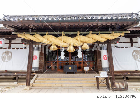 阿智神社の注連縄　倉敷美観地区 115530796