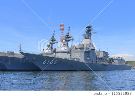 横須賀基地に停泊する自衛艦　護衛艦 115531988