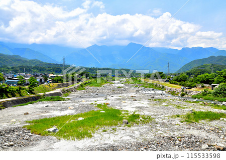 釜無川橋/釜無川より大武川方向を望む(山梨県北杜市)【2024.6】 釜無川橋/釜無川より大武川方向を望む(山梨県北杜市)【2024.6】 115533598