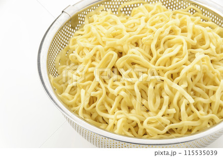 沖縄そばのめん 115535039