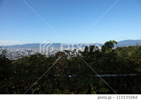 東山山頂からの京都市街地 115535068