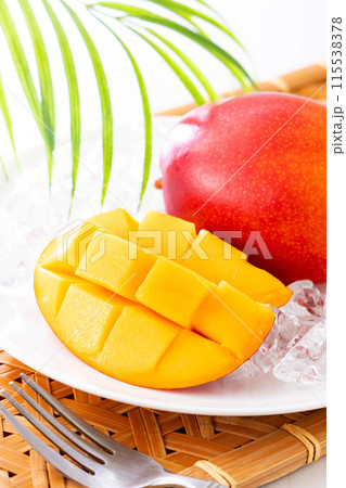 宮崎県産マンゴー 115538378