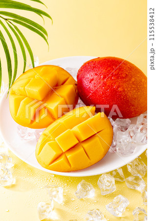 宮崎県産マンゴー 115538412