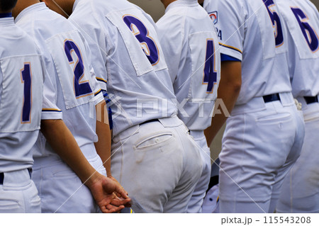 試合前の整列 115543208